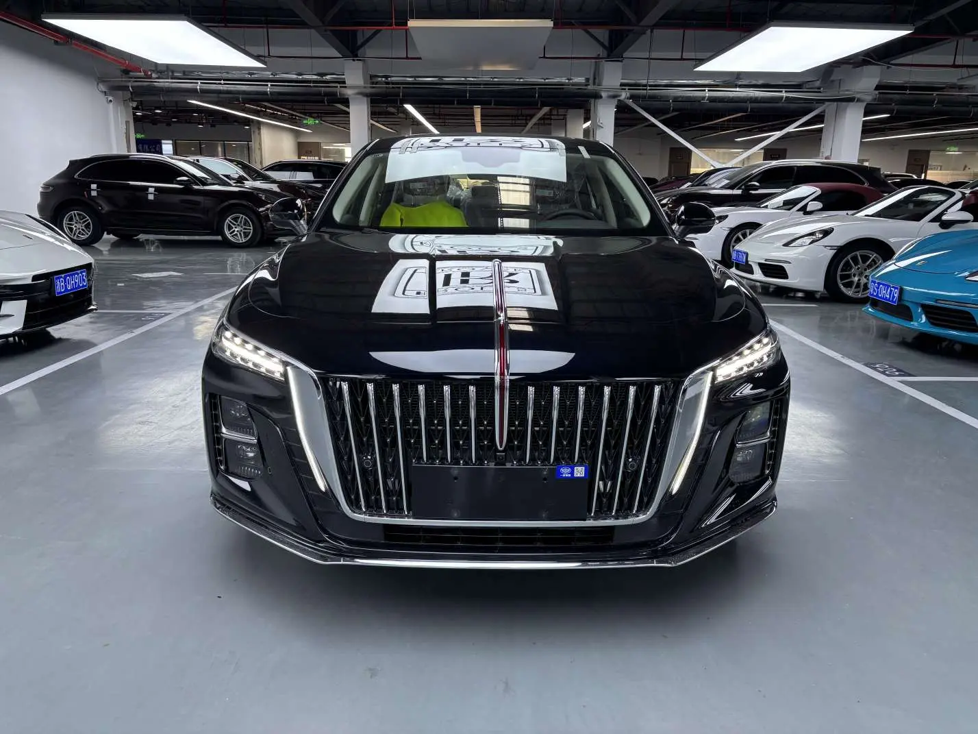 Hongqi H5  из Китая