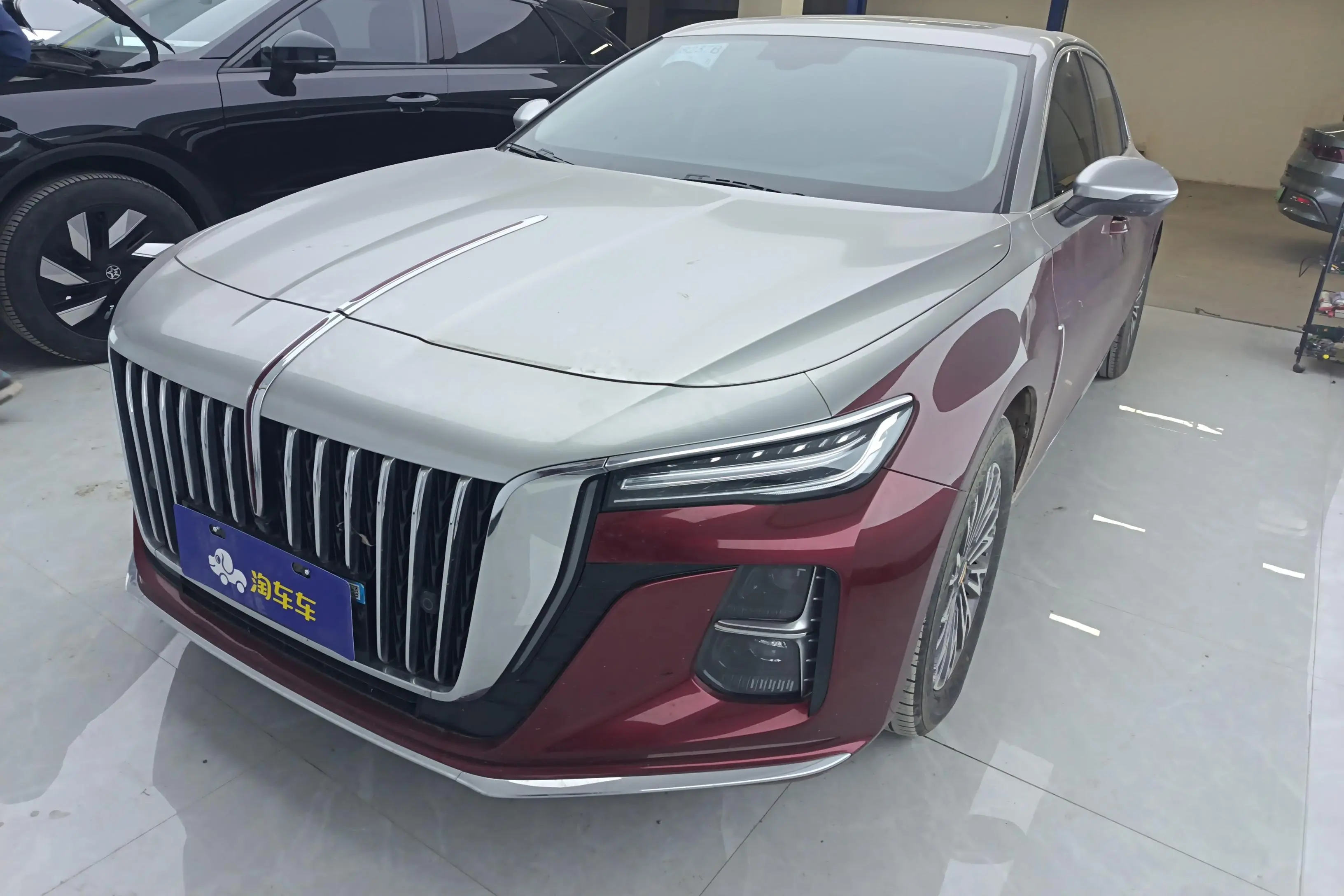 Hongqi H5  из Китая