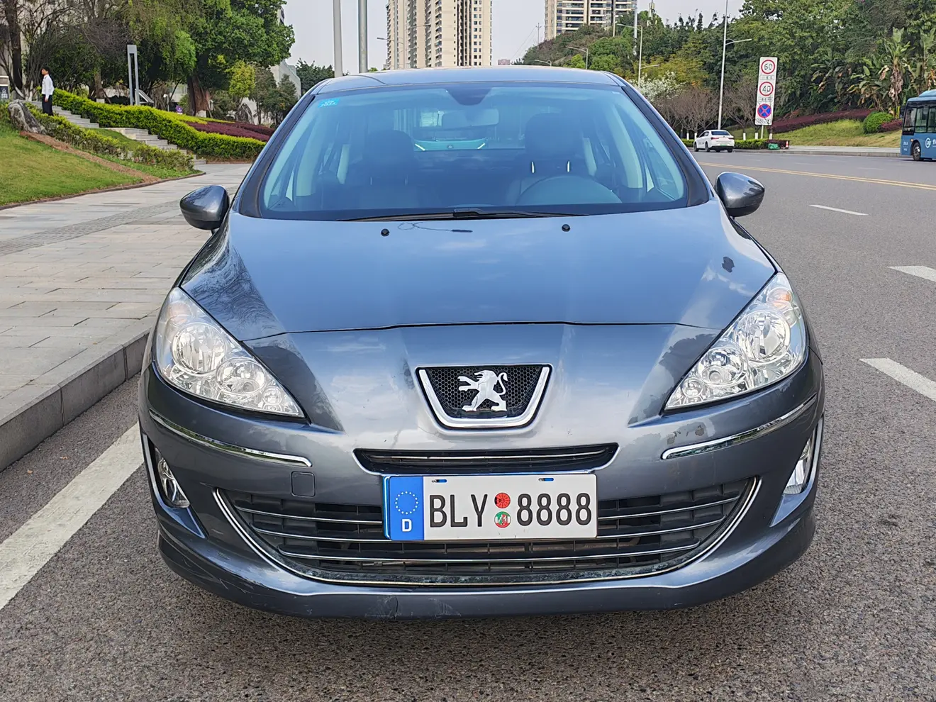 Peugeot 408  из Китая