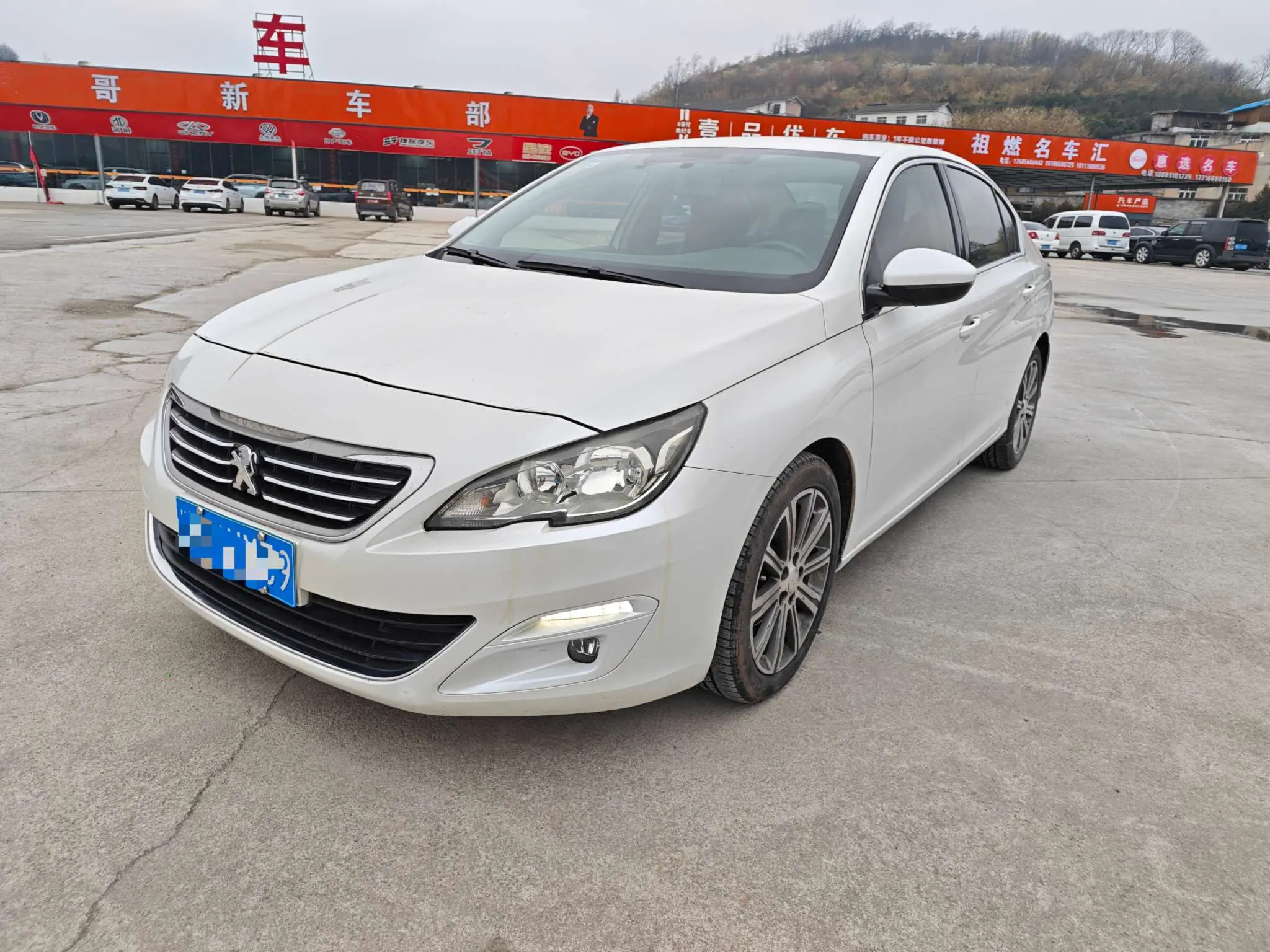 Peugeot 408