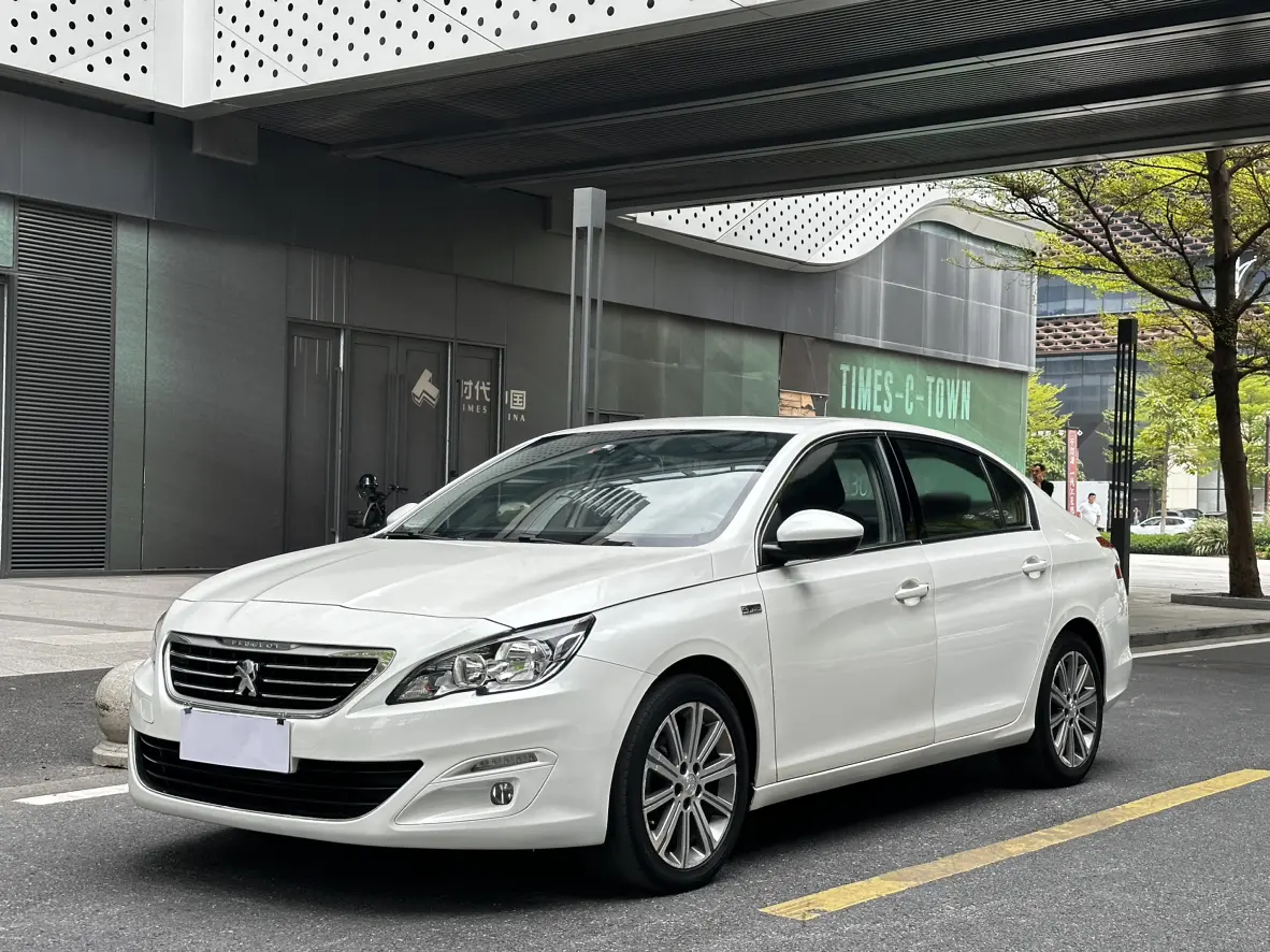 Peugeot 408