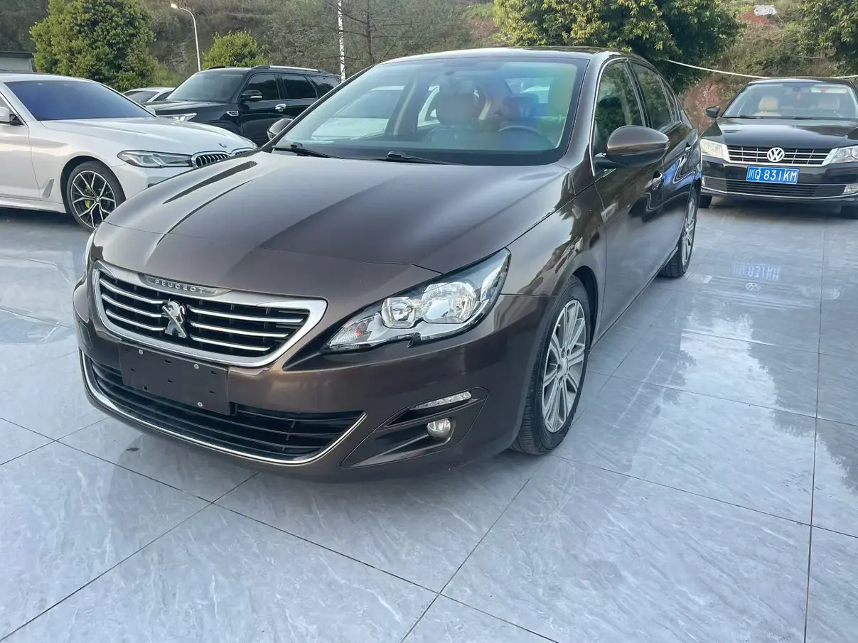Peugeot 408