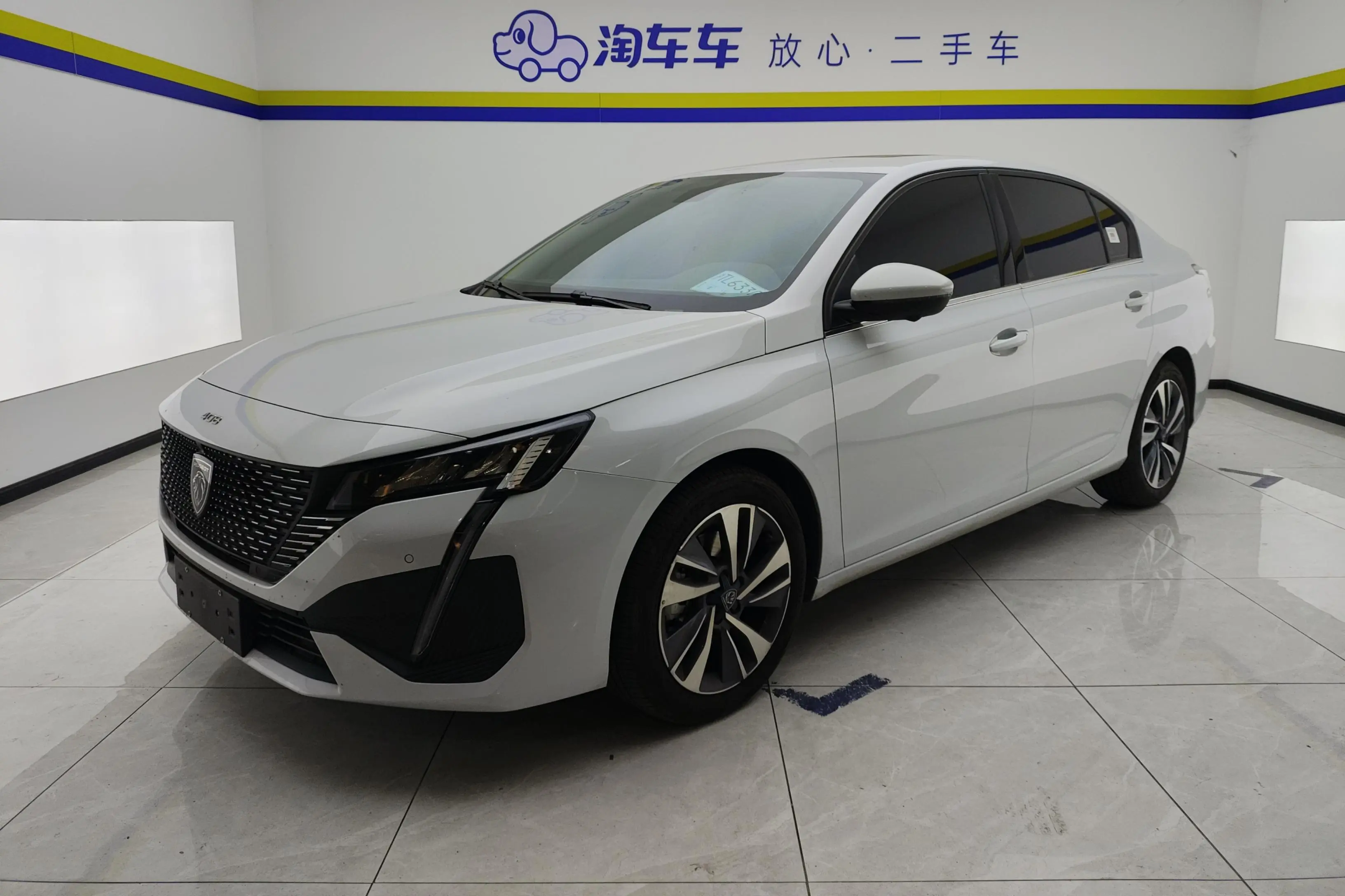 Peugeot 408