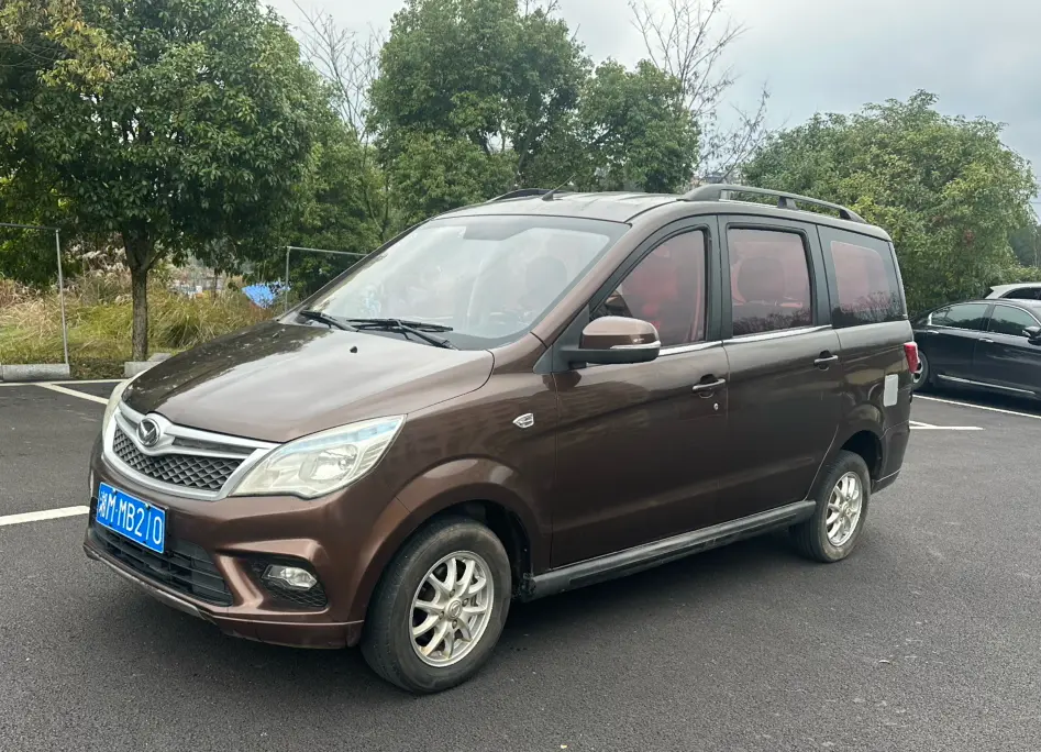 BAIC Huansu H2  из Китая