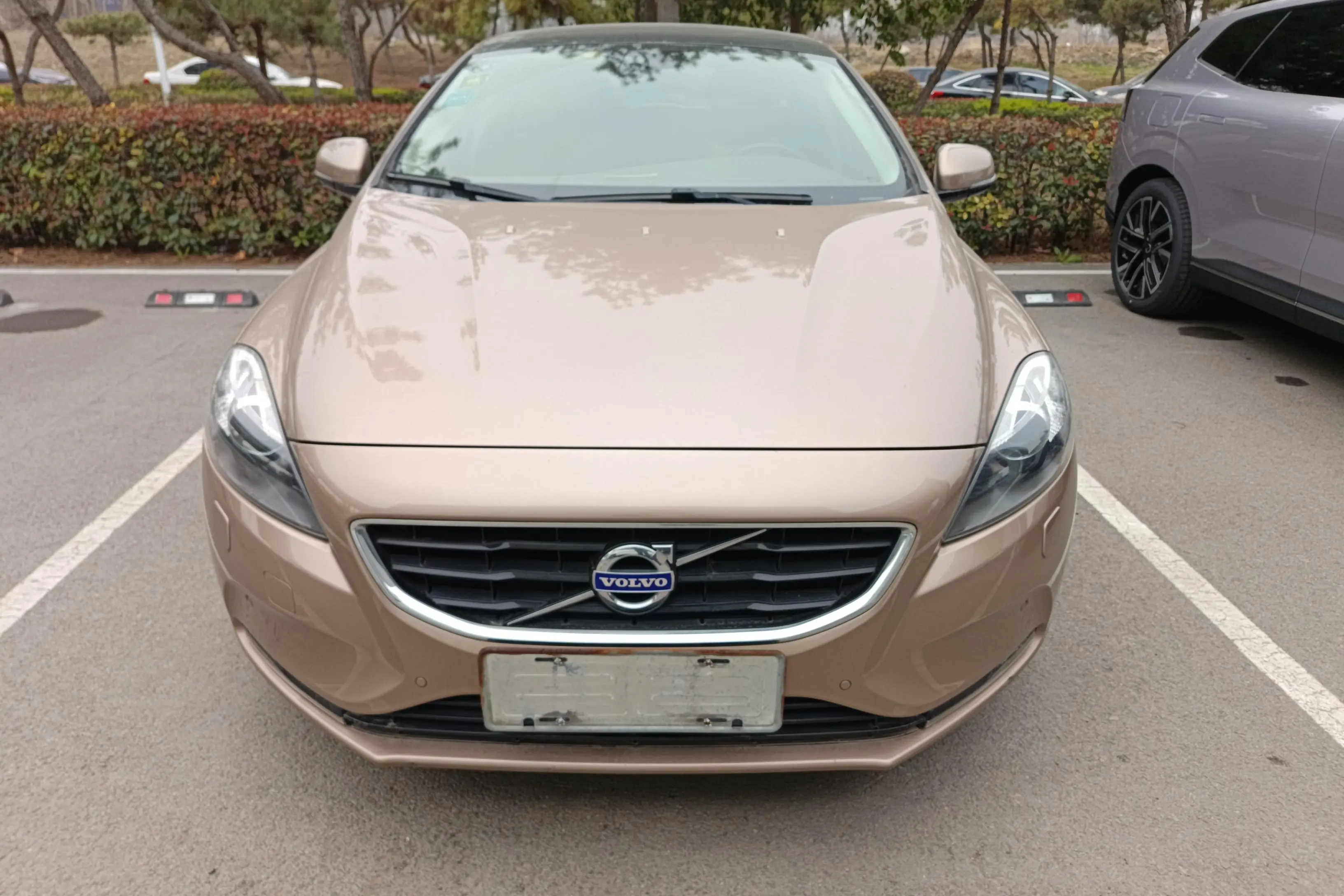 Volvo V40  из Китая