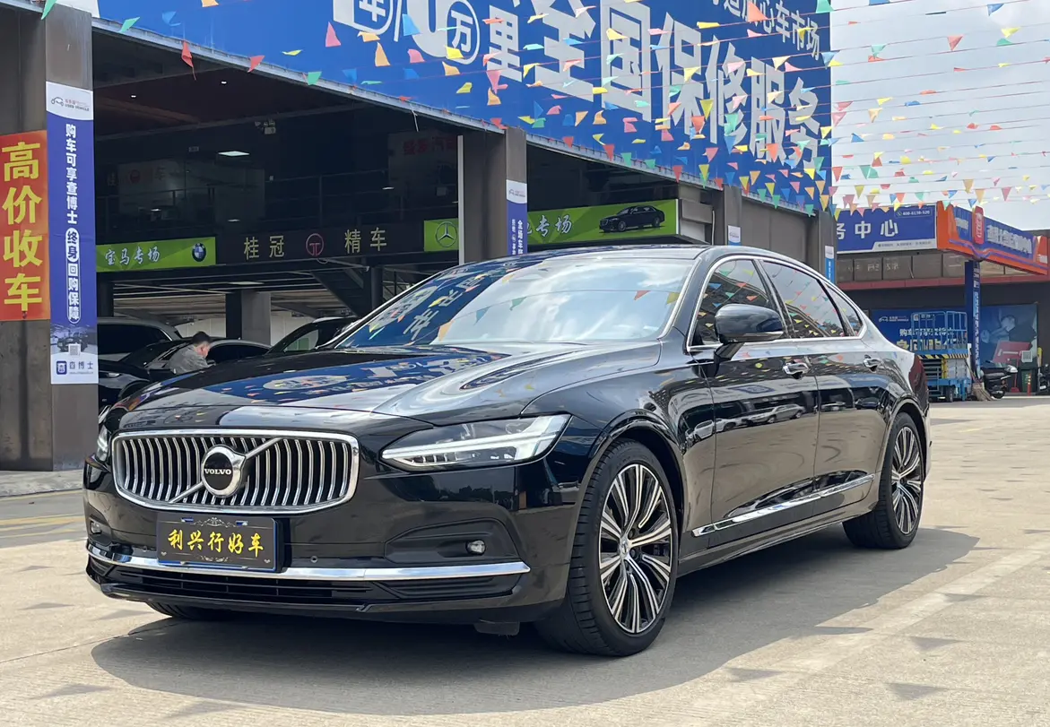 Volvo S90