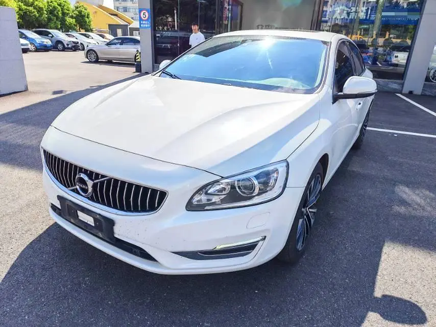 Volvo S60