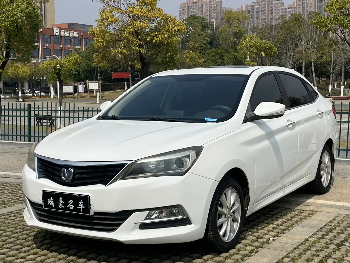 Changan Yuexiang V7  из Китая