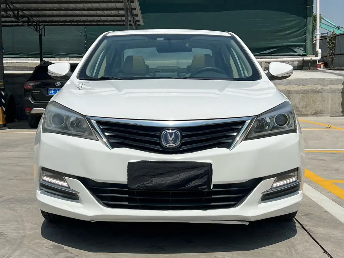 Changan Yuexiang V7  из Китая