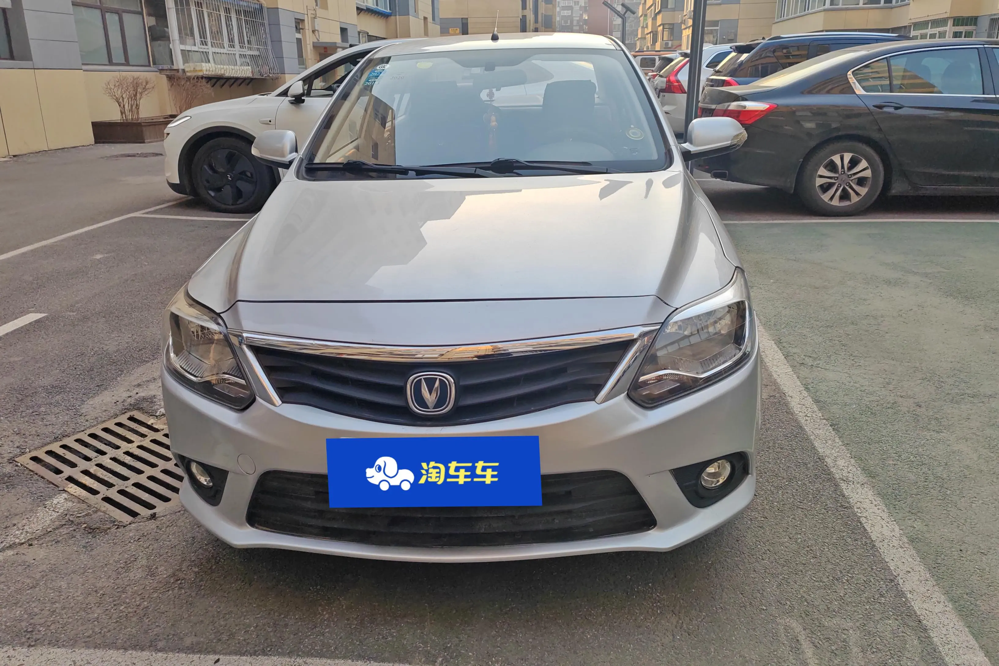 Changan Yuexiang V3  из Китая