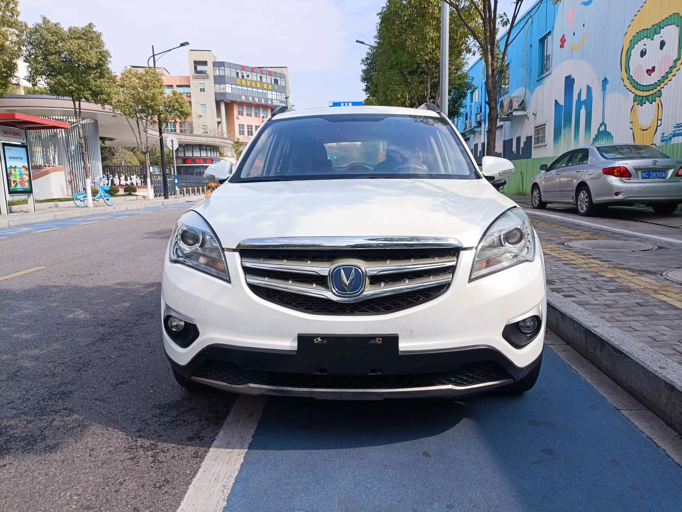 Changan CS35  из Китая