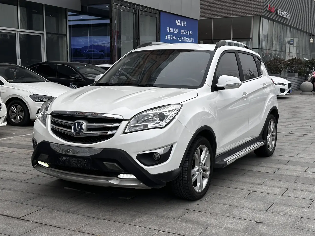 Changan CS35  из Китая