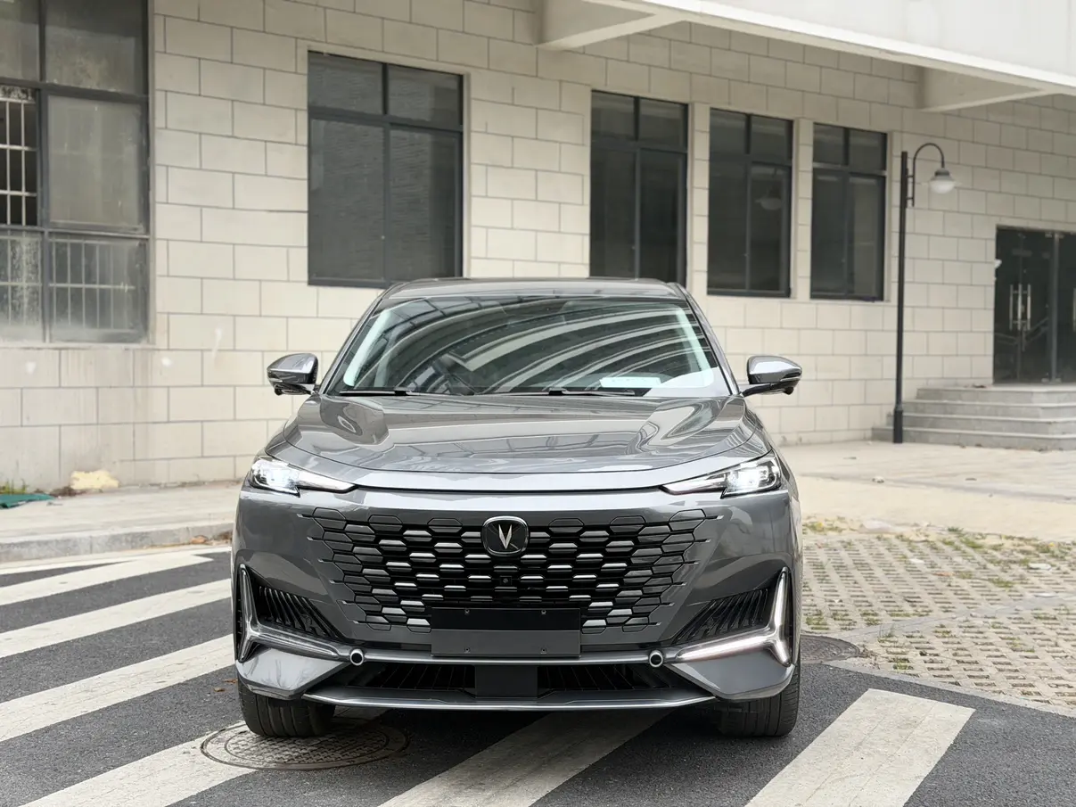 Changan UNI-K  из Китая