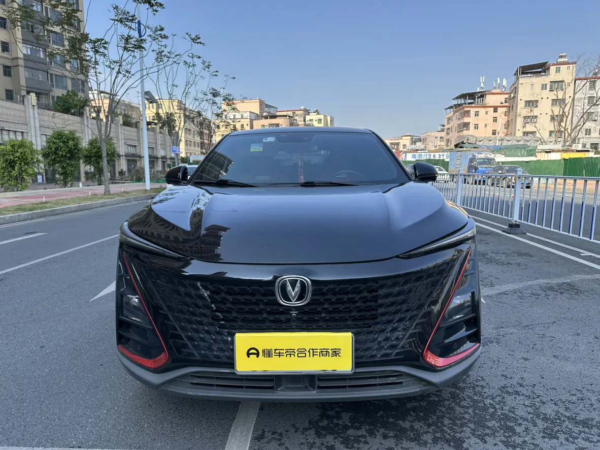 Changan UNI-T  из Китая