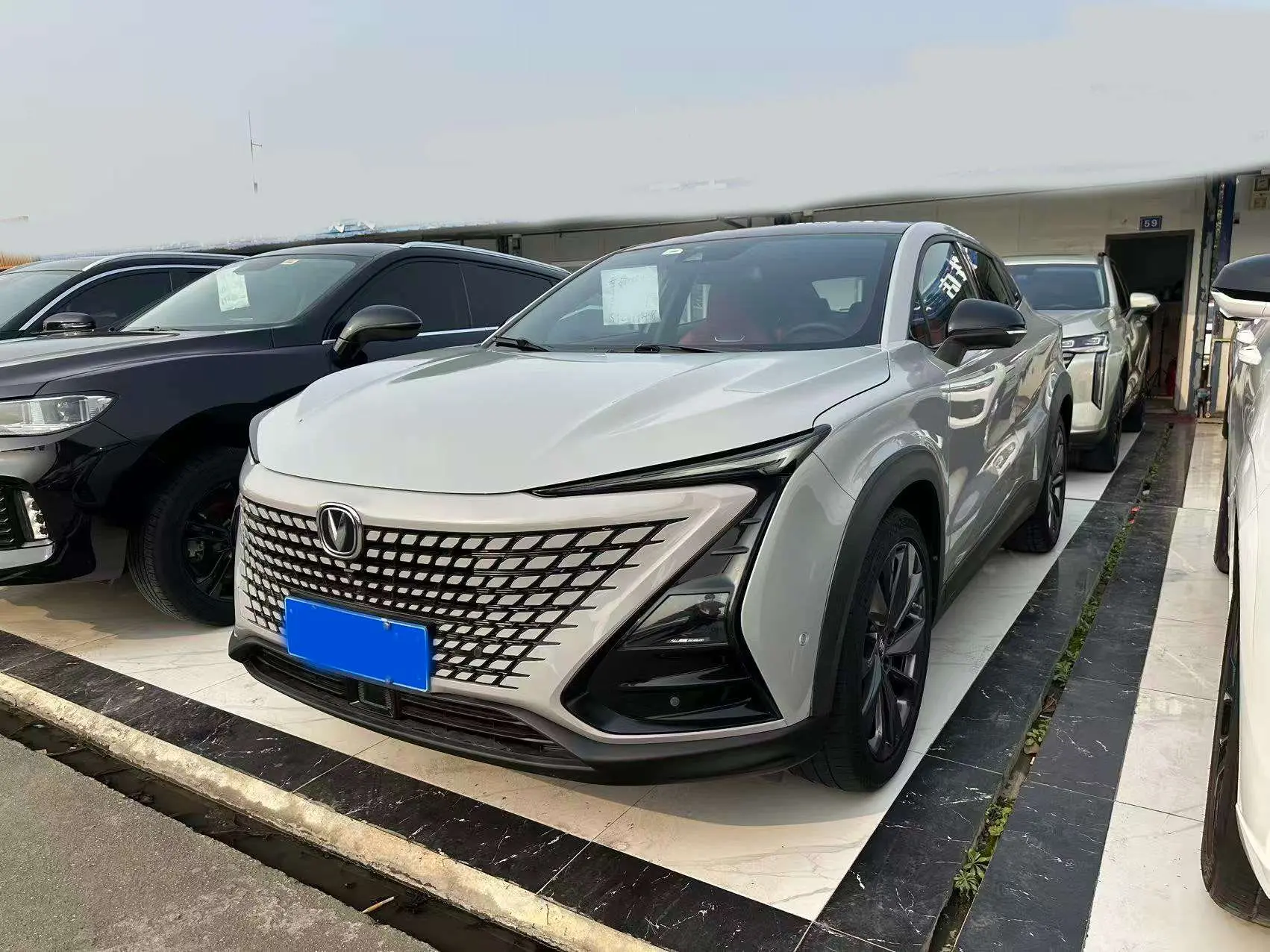 Changan UNI-T  из Китая