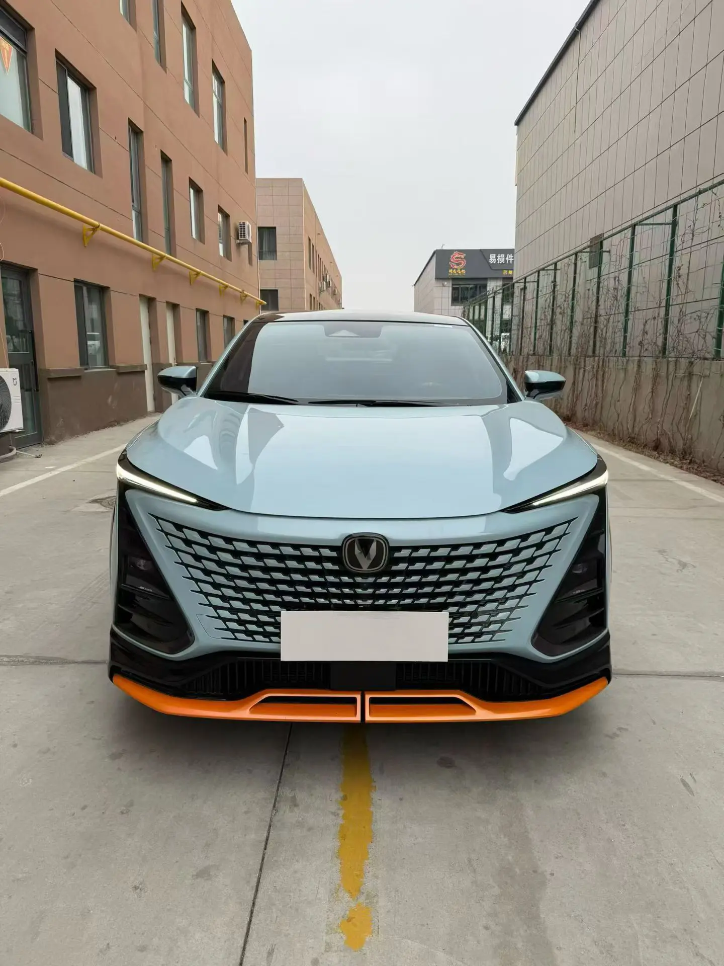 Changan UNI-T  из Китая