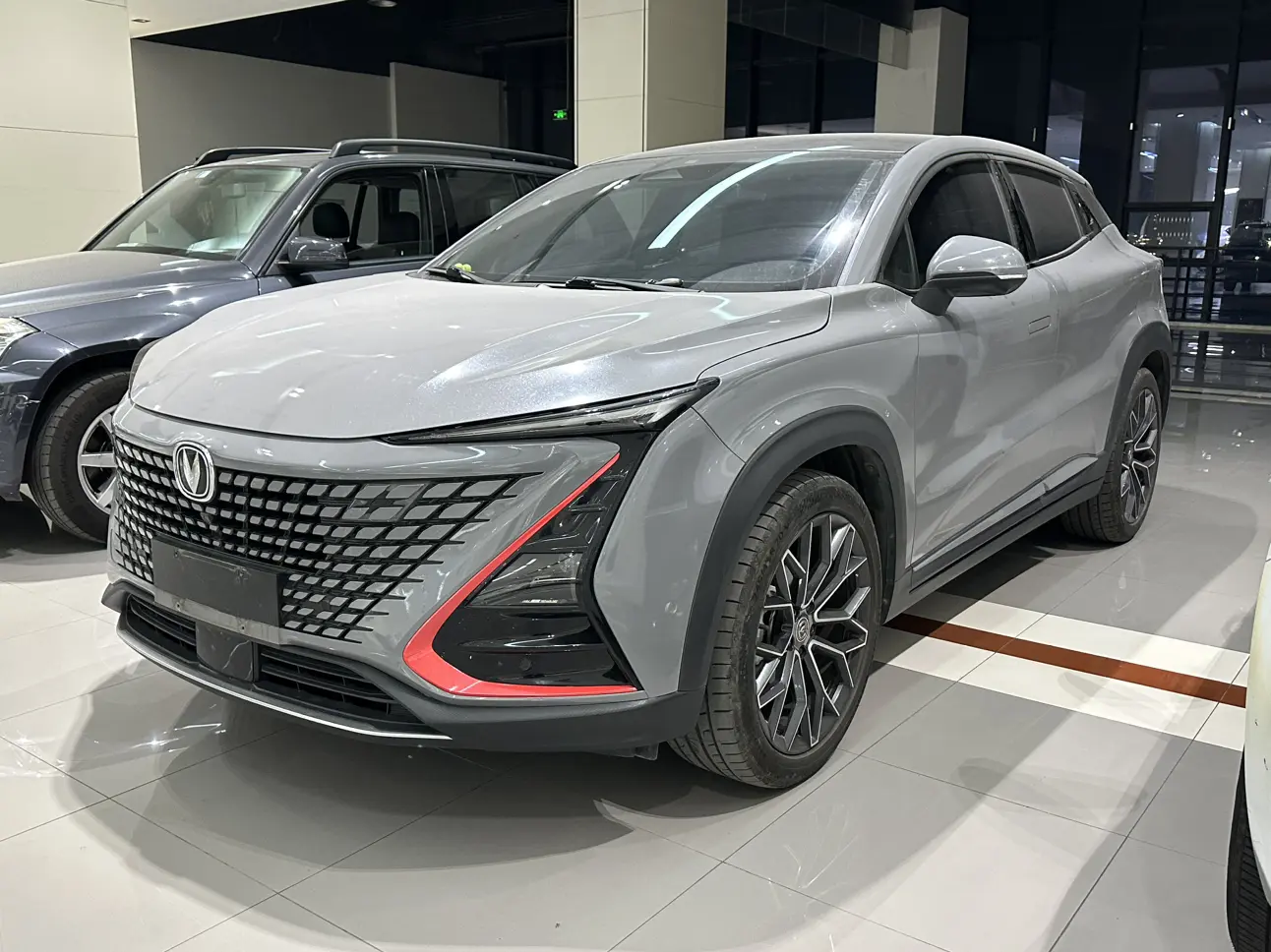 Changan UNI-T  из Китая