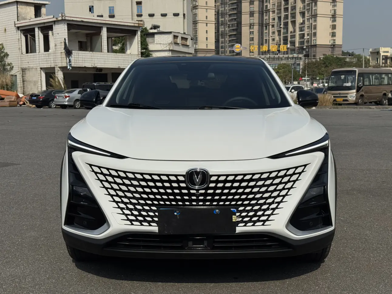 Changan UNI-T  из Китая