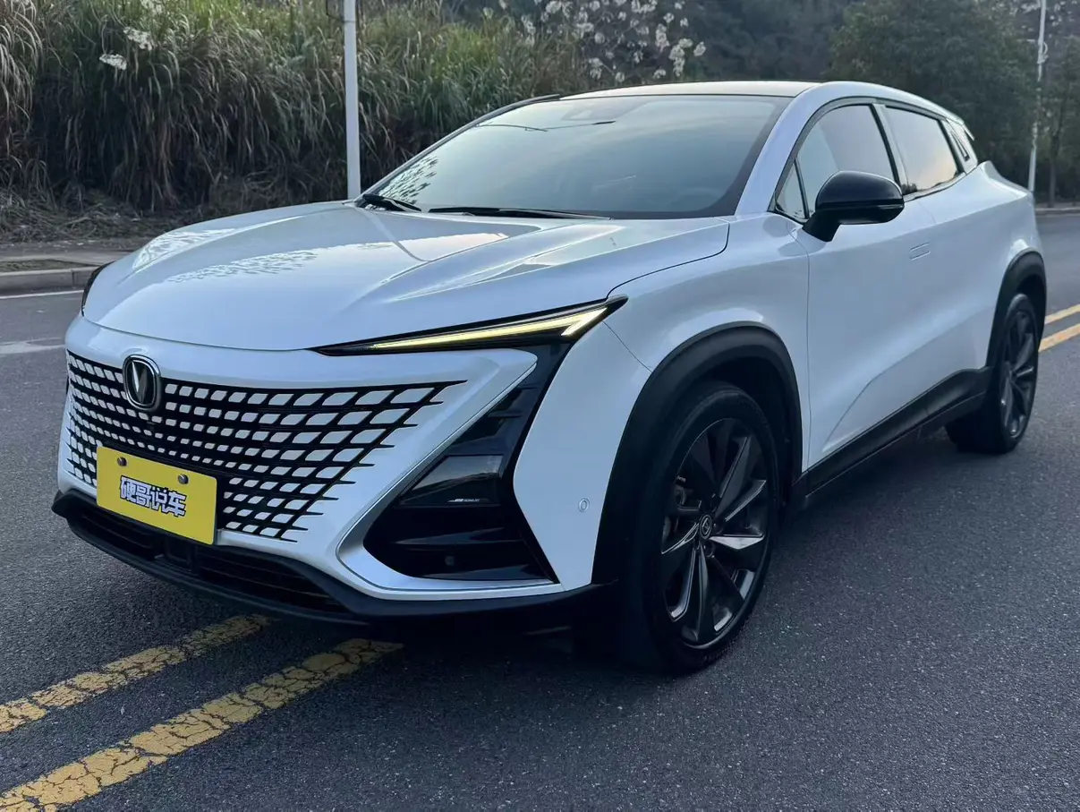 Changan UNI-T  из Китая