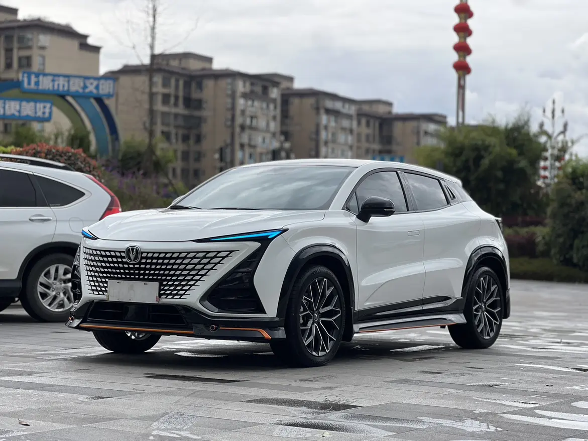 Changan UNI-T  из Китая