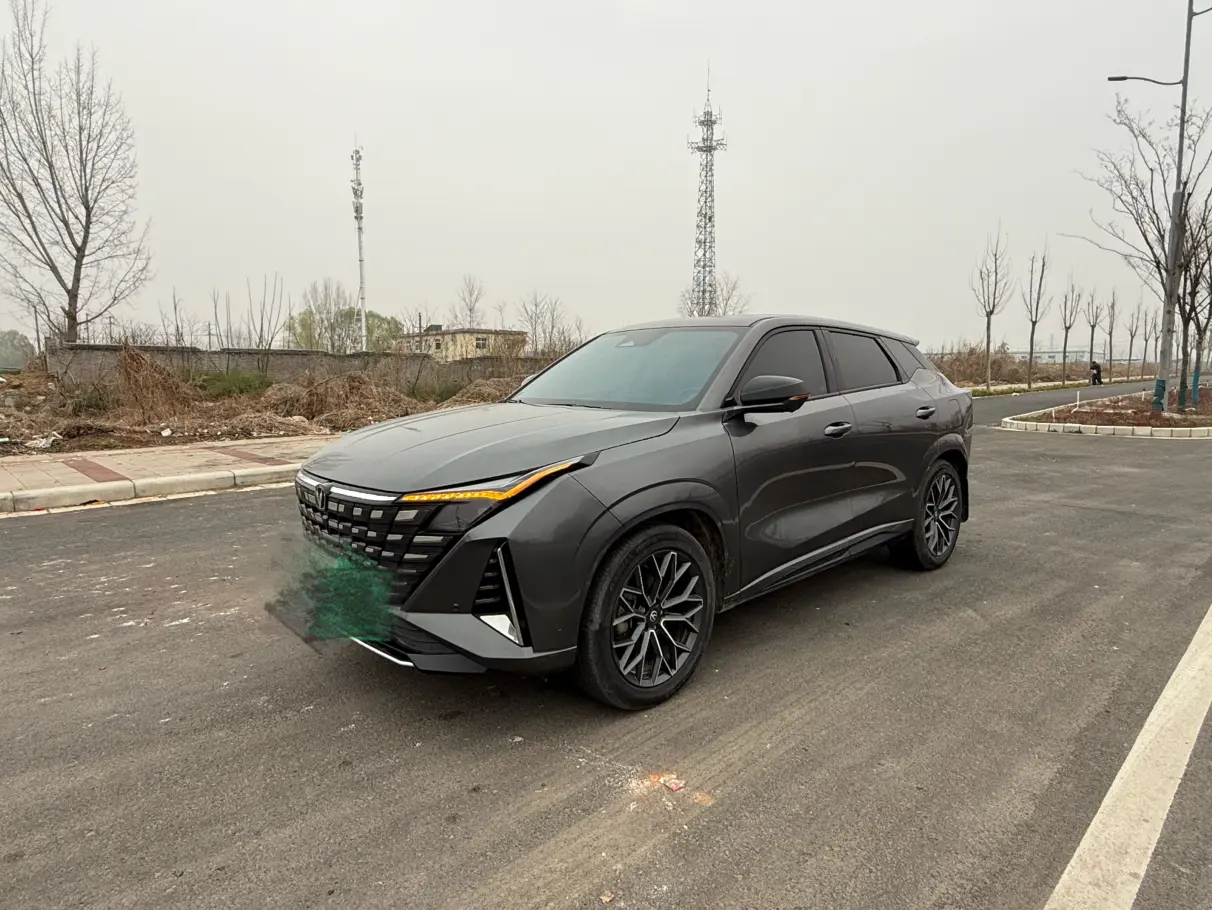 Changan UNI-Z PHEV  из Китая