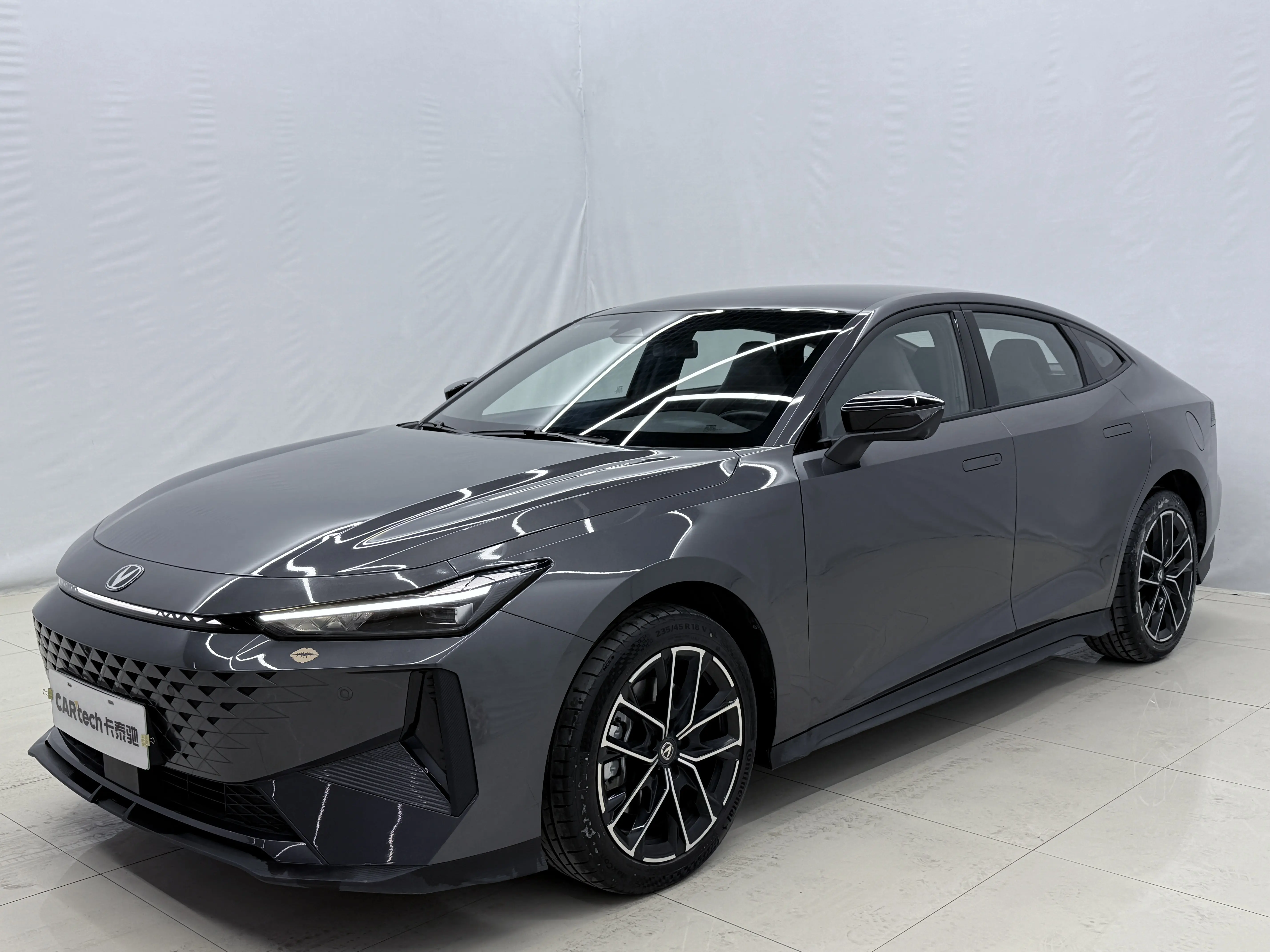 Changan UNI-V  из Китая