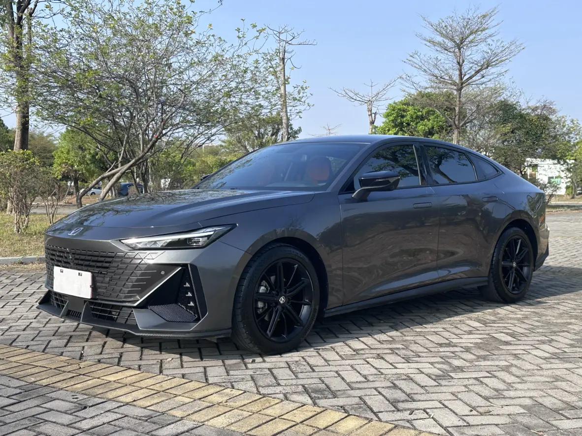 Changan UNI-V  из Китая