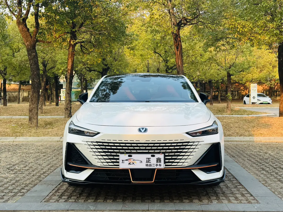 Changan UNI-V  из Китая