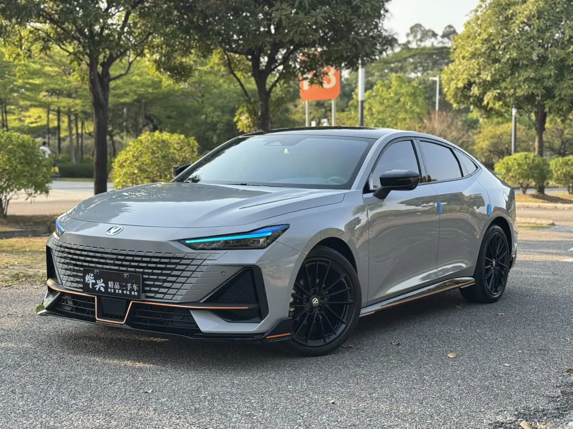 Changan UNI-V  из Китая