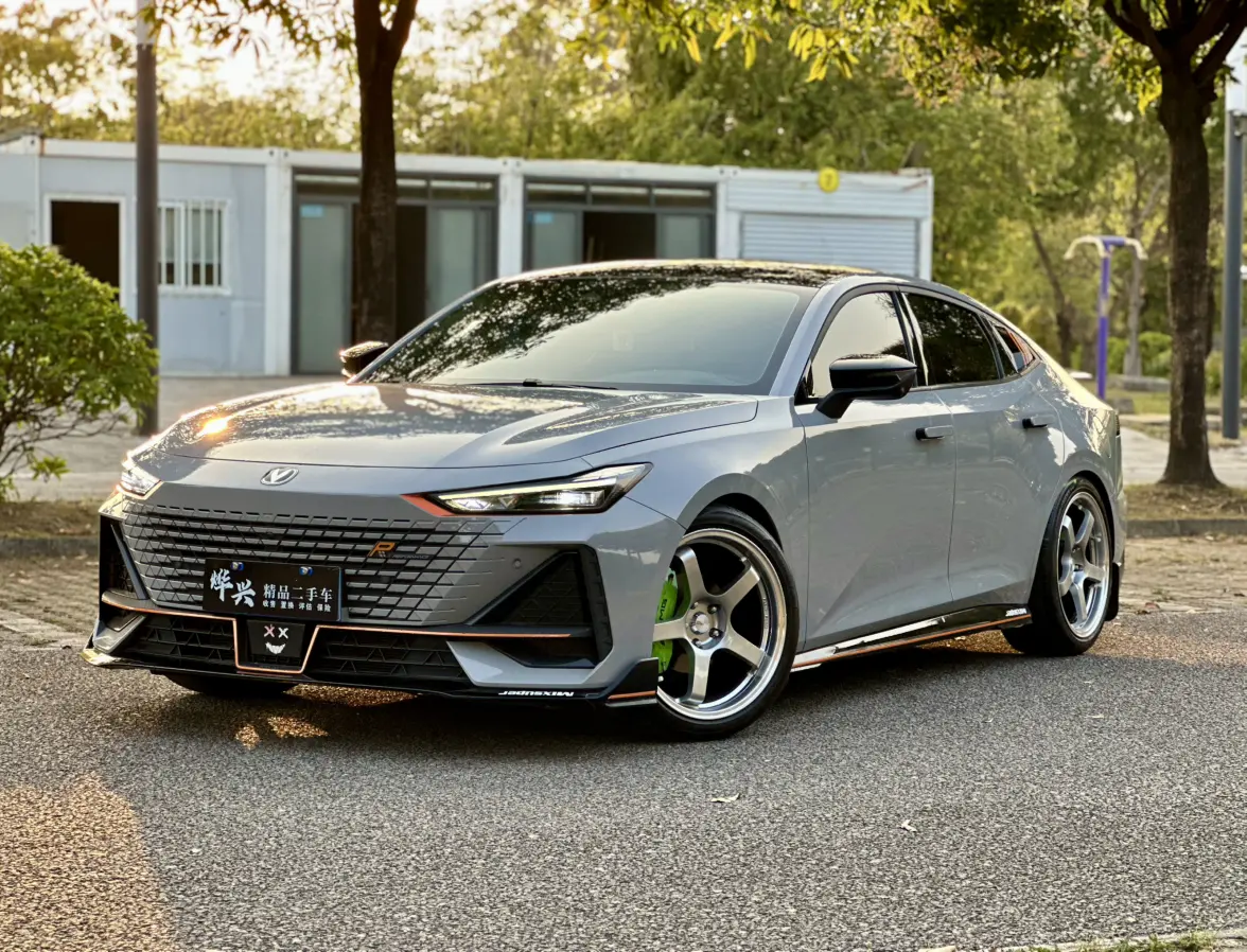 Changan UNI-V  из Китая