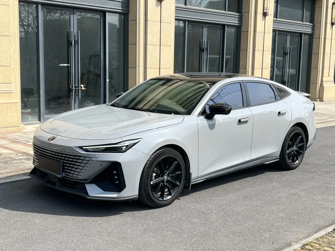 Changan UNI-V  из Китая