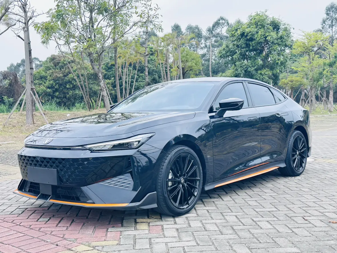 Changan UNI-V  из Китая