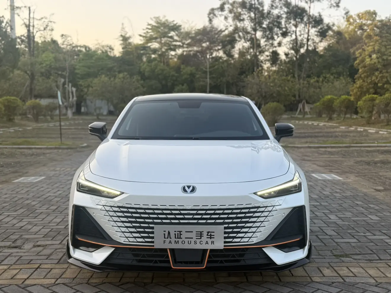 Changan UNI-V  из Китая