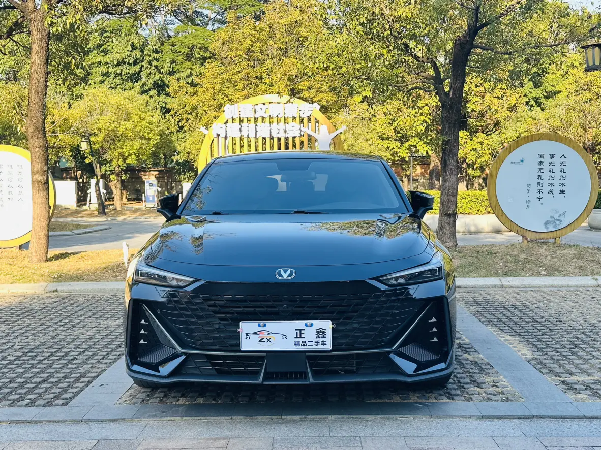 Changan UNI-V  из Китая