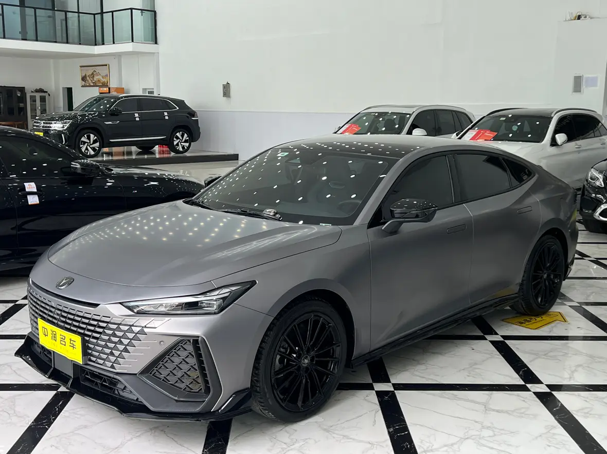 Changan UNI-V  из Китая