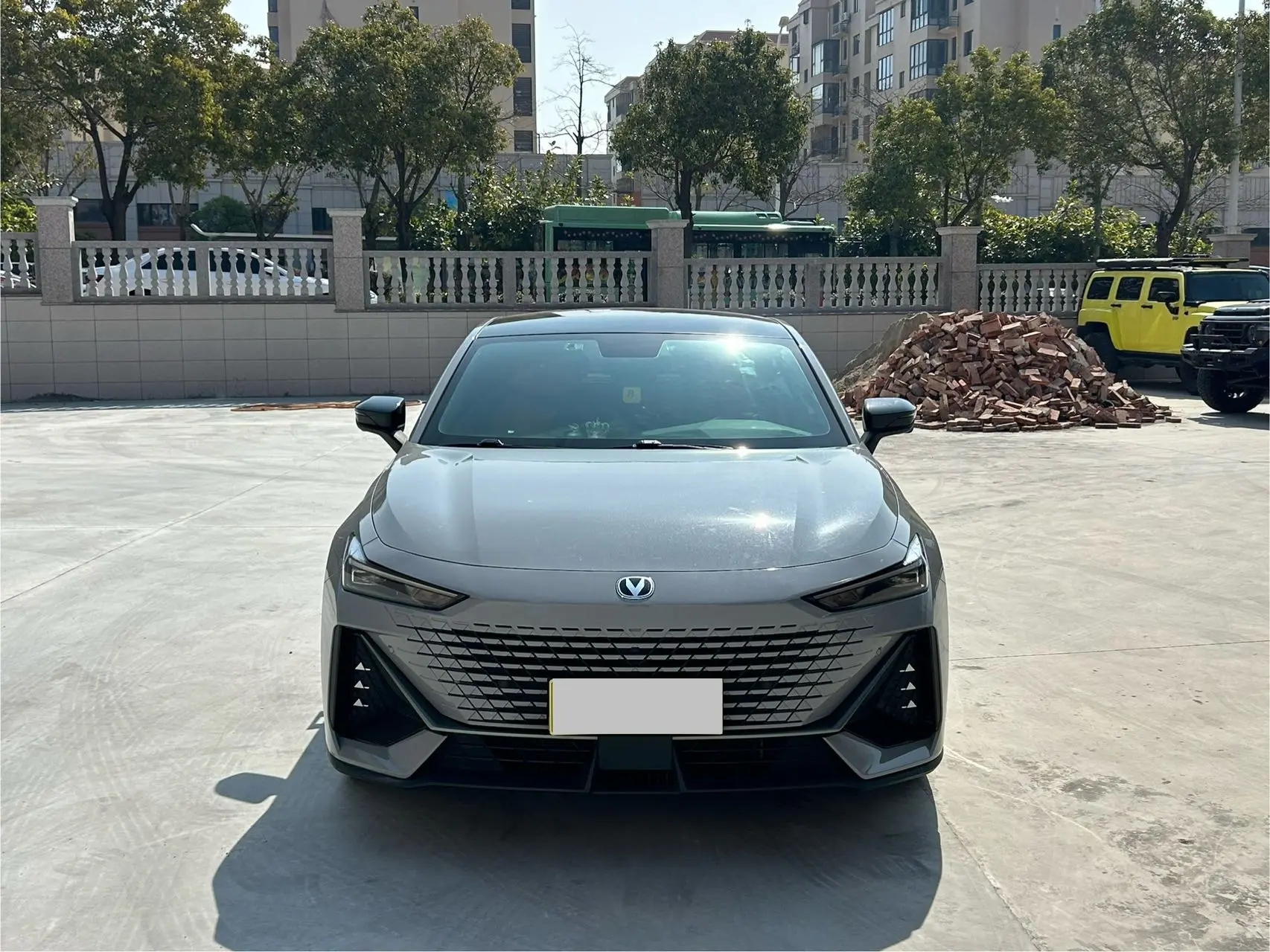Changan UNI-V  из Китая