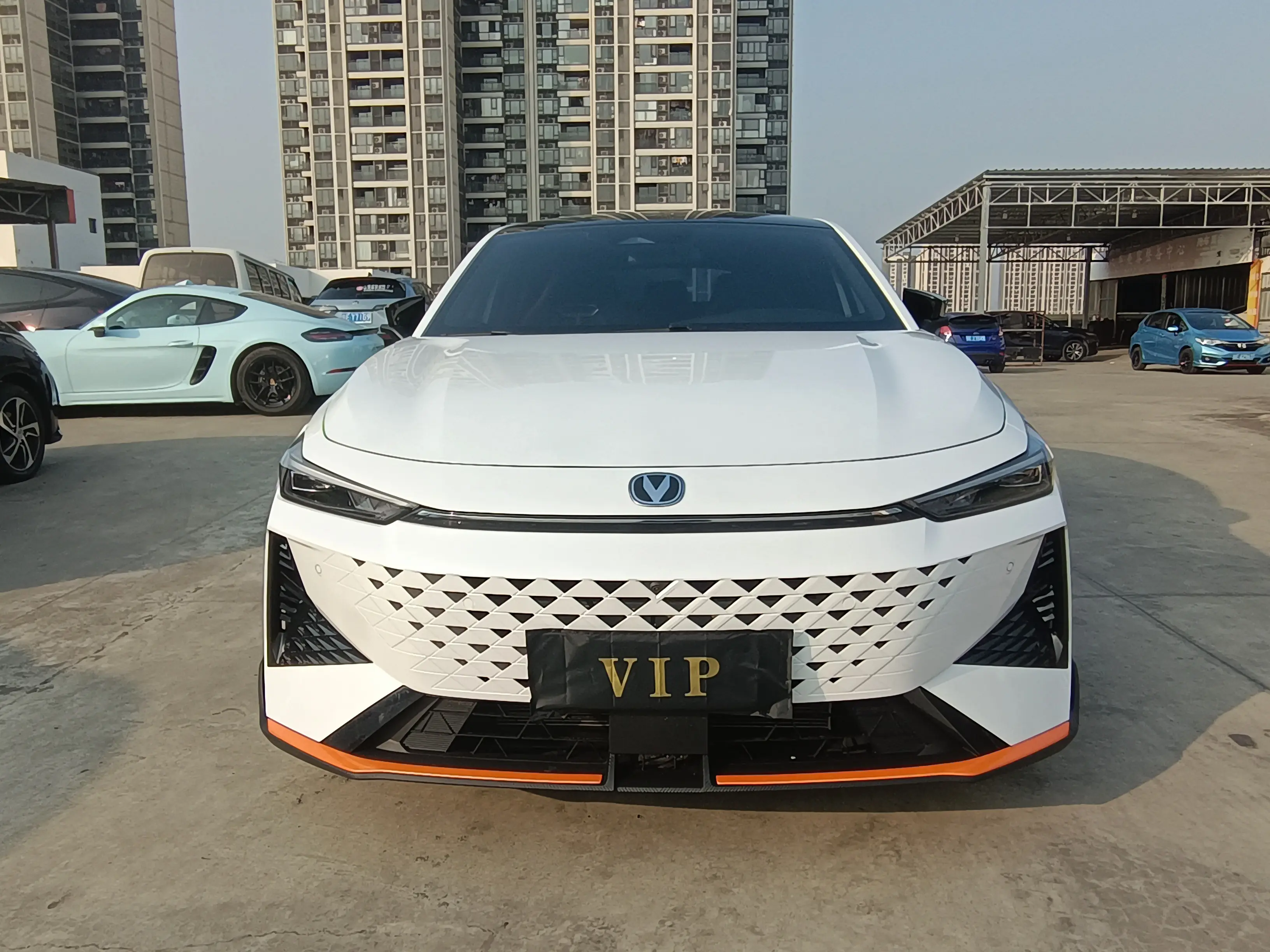 Changan UNI-V  из Китая