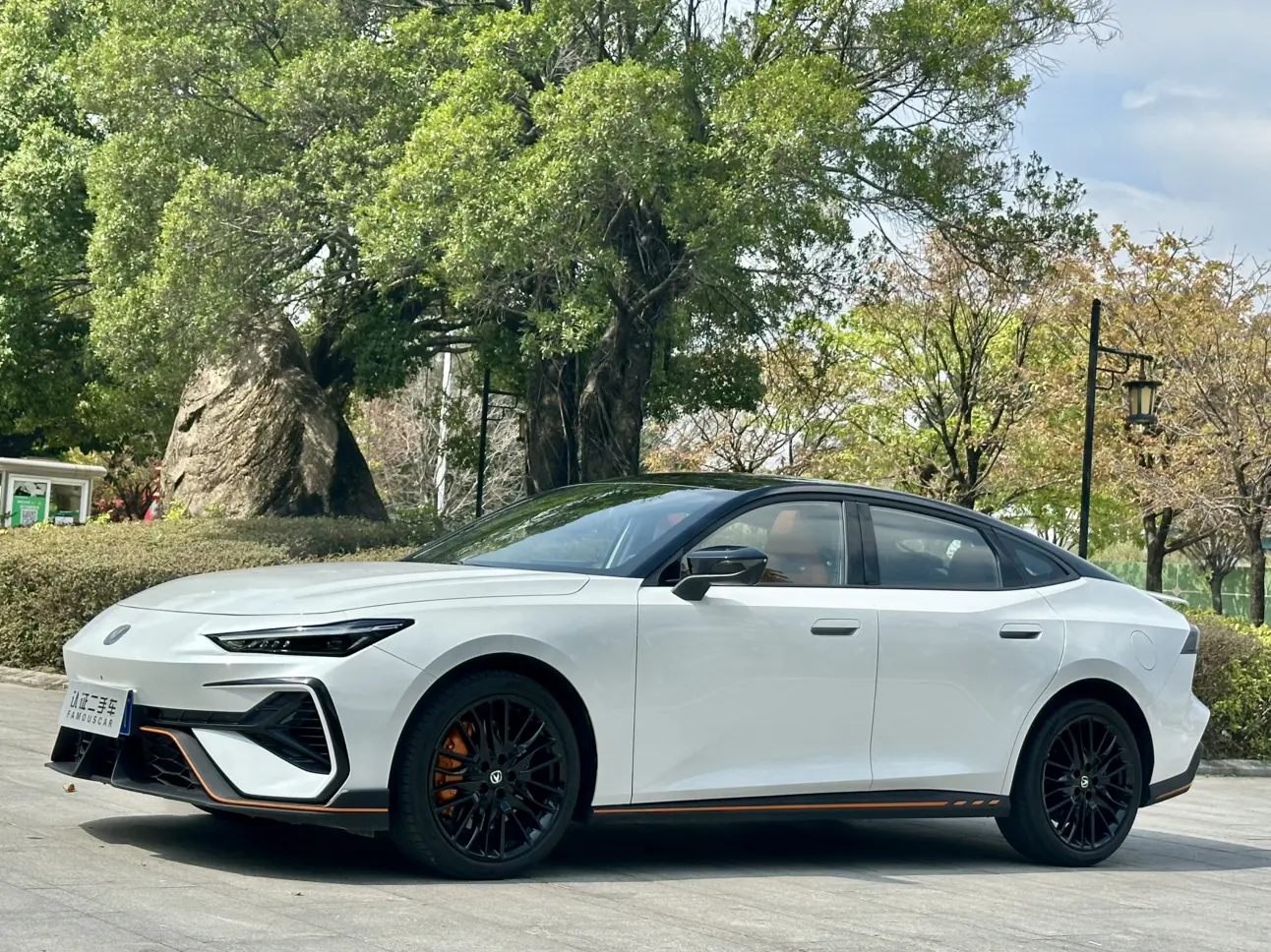 Changan UNI-V  из Китая