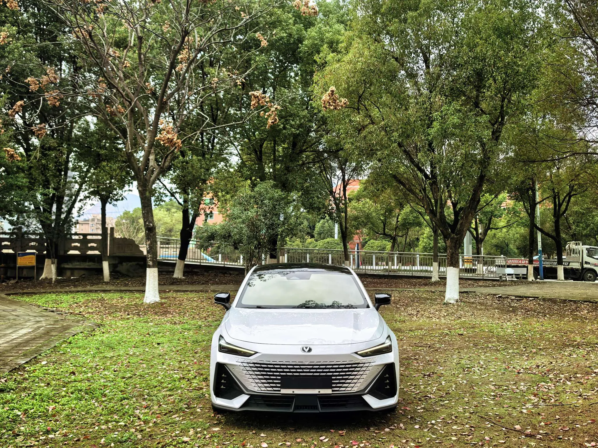 Changan UNI-V  из Китая