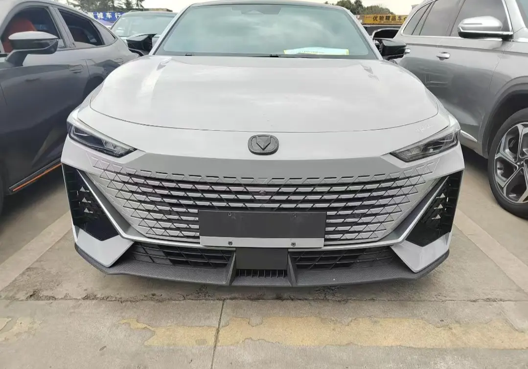 Changan UNI-V  из Китая