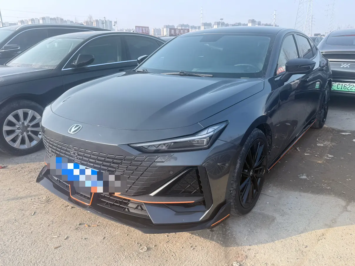 Changan UNI-V  из Китая