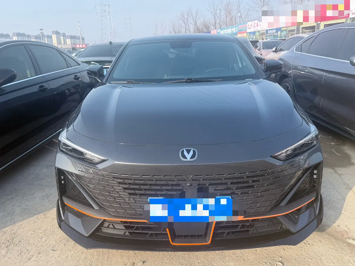 Changan UNI-V  из Китая