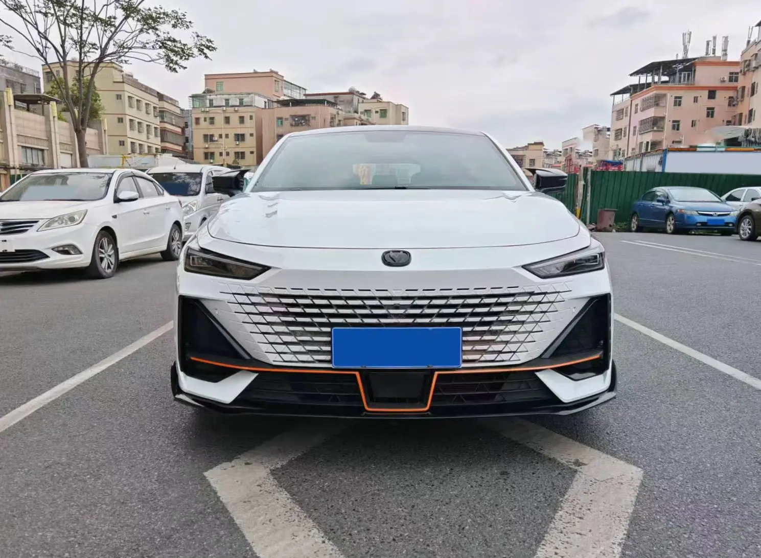 Changan UNI-V  из Китая