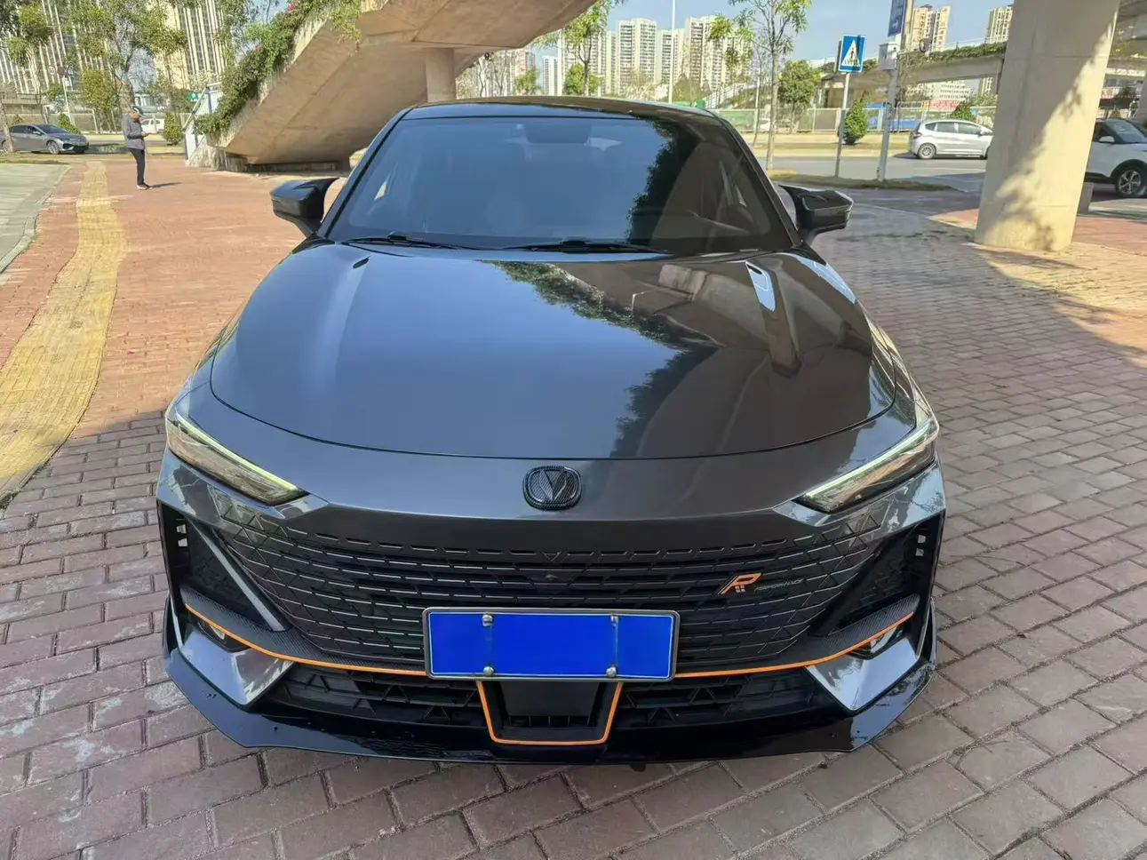 Changan UNI-V  из Китая