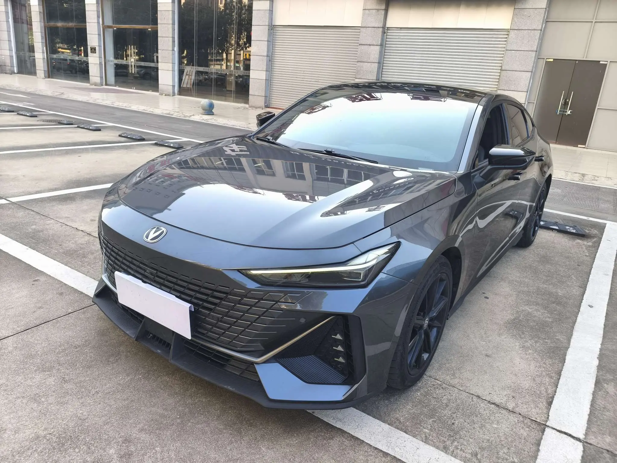 Changan UNI-V  из Китая