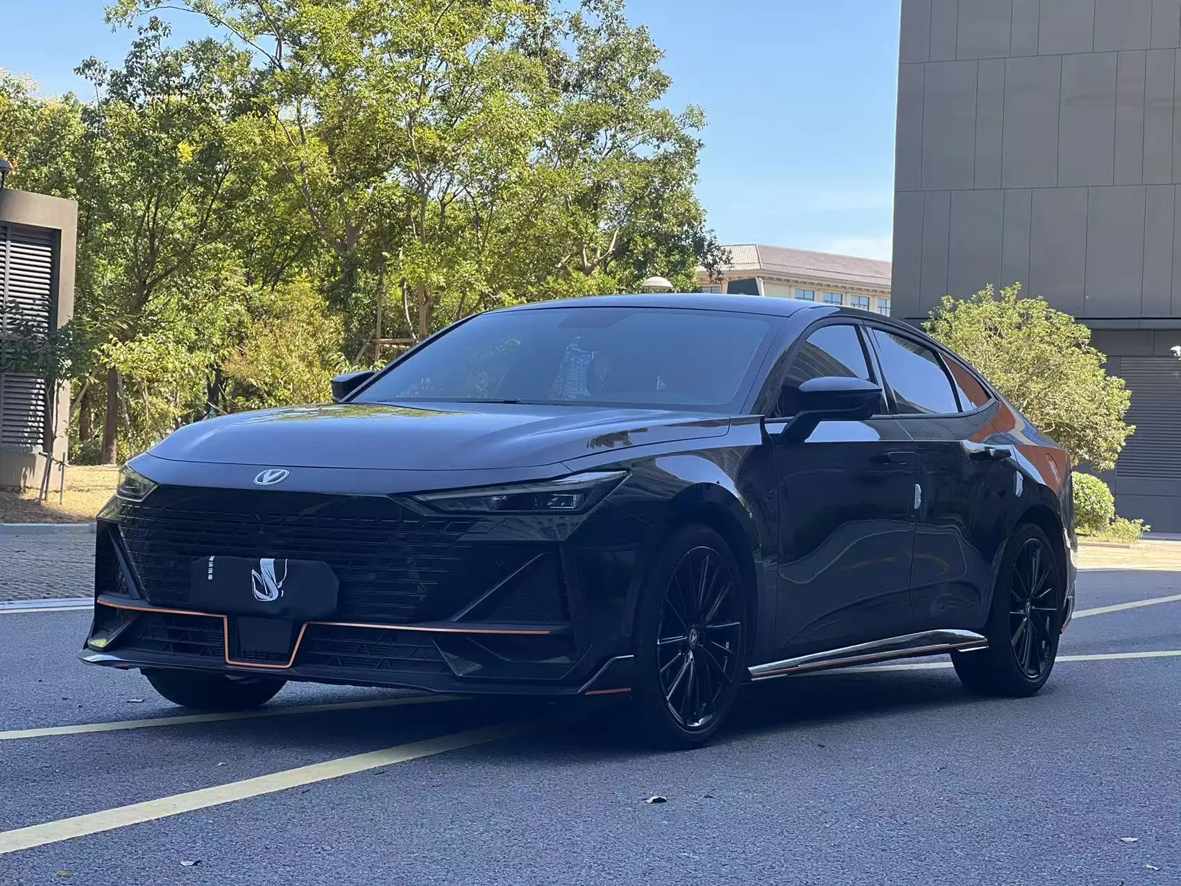 Changan UNI-V  из Китая