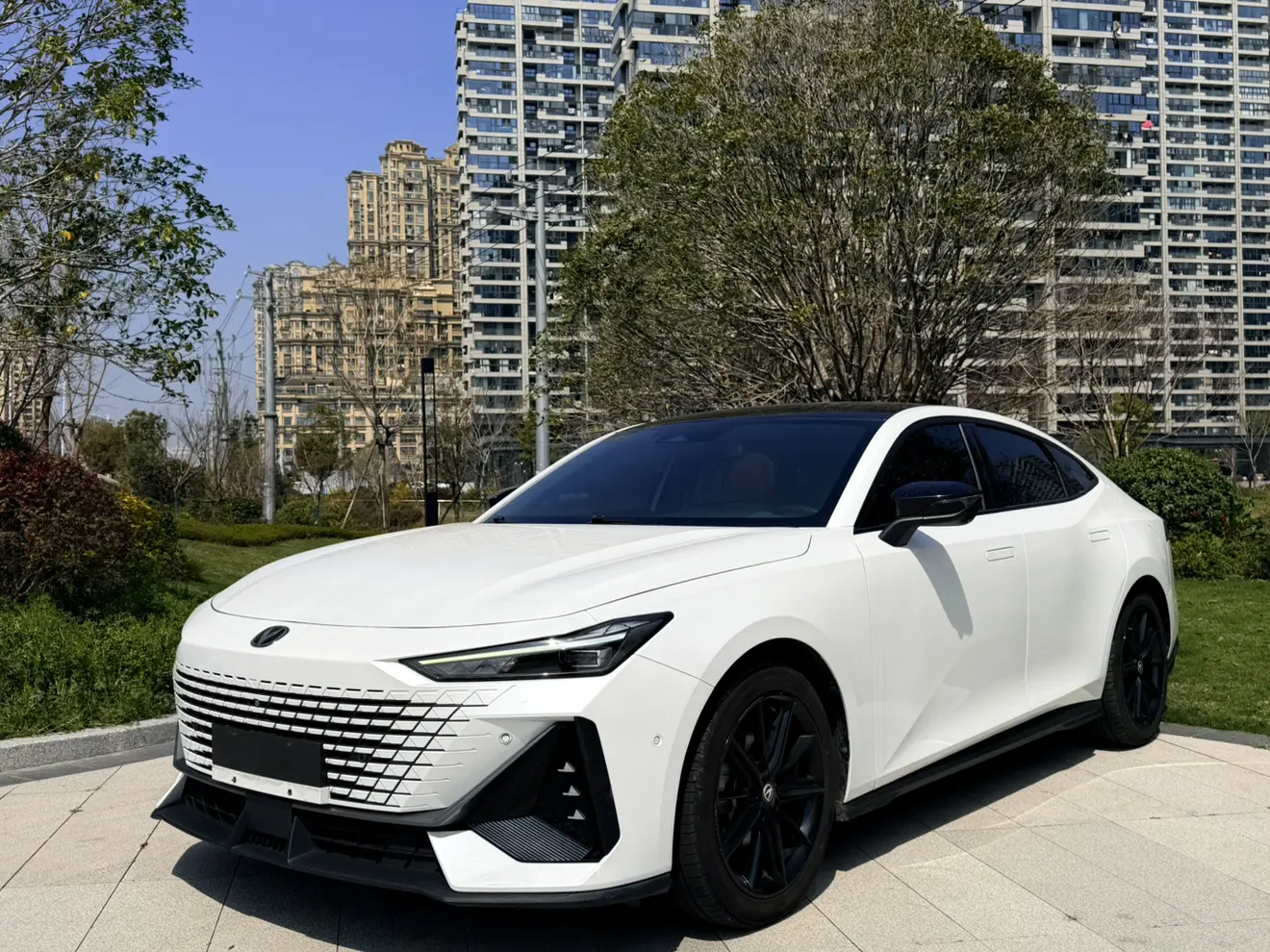 Changan UNI-V  из Китая