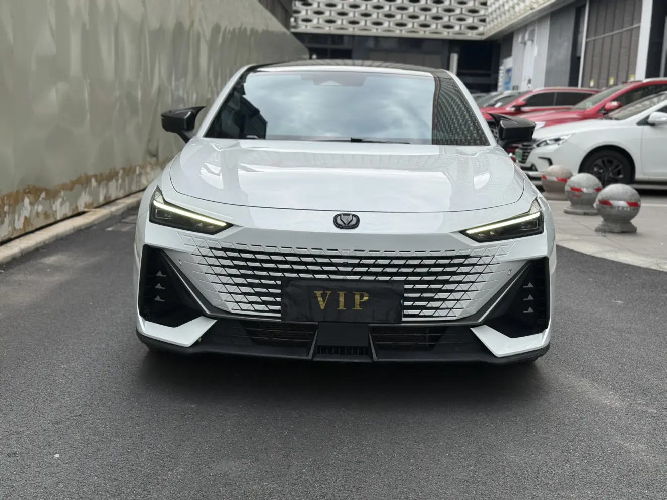 Changan UNI-V  из Китая