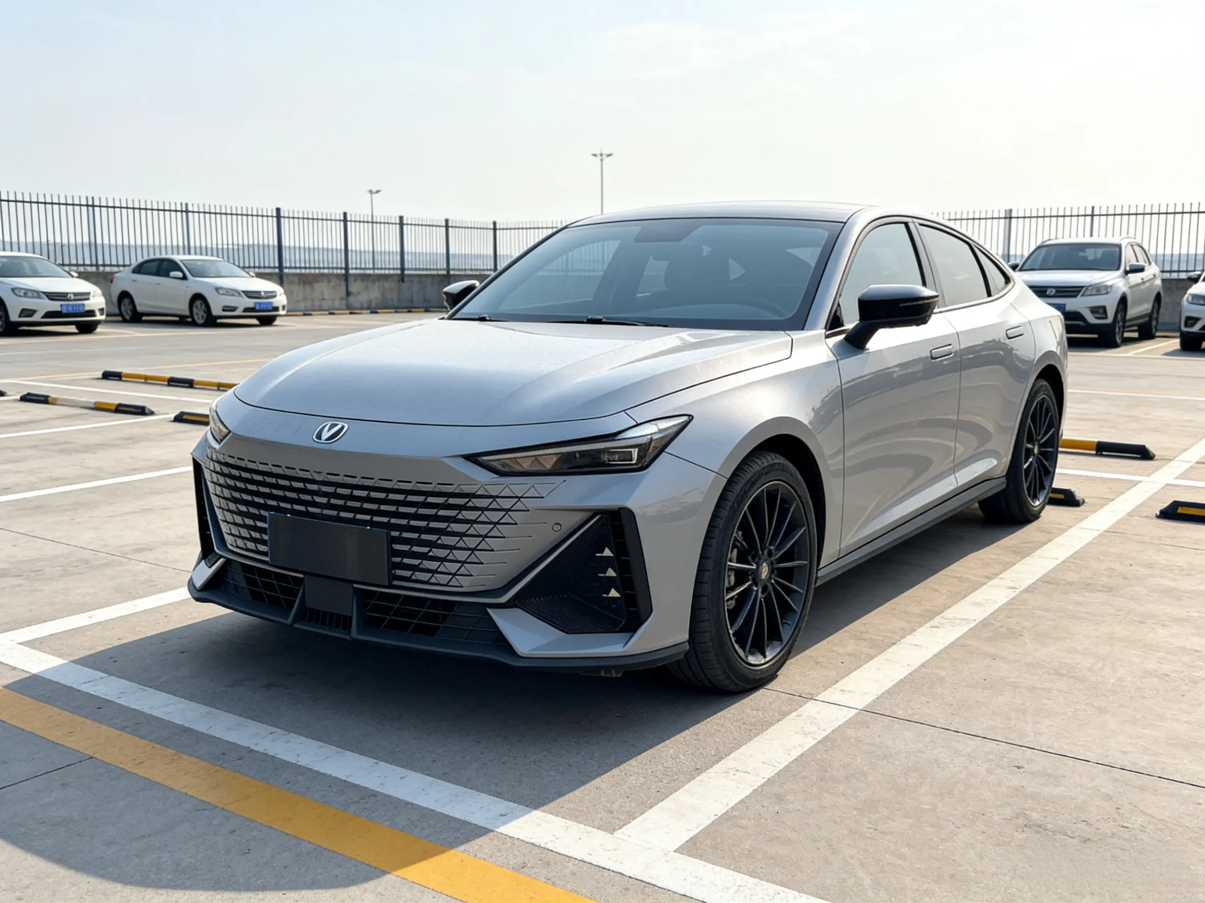 Changan UNI-V  из Китая