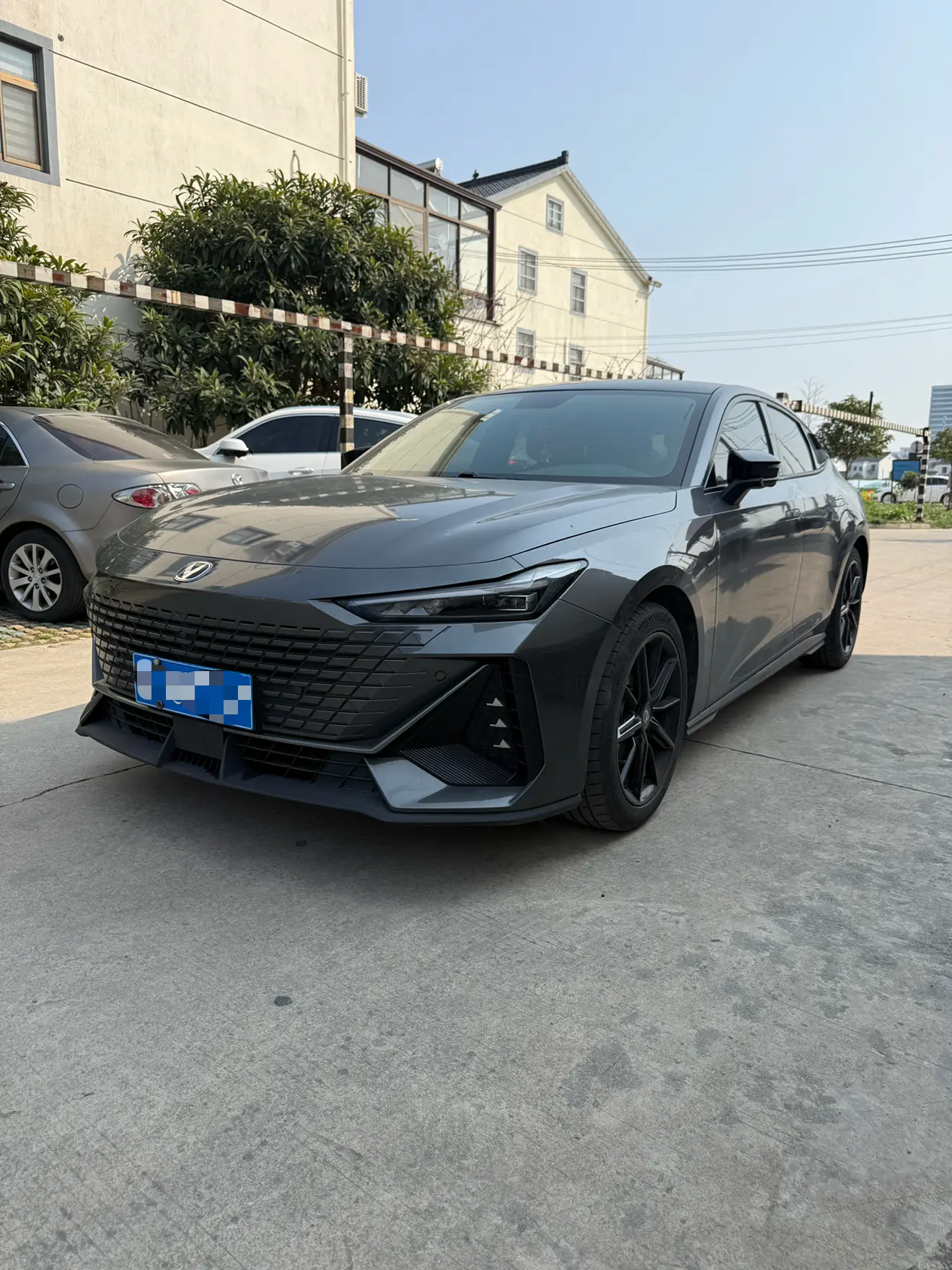 Changan UNI-V  из Китая